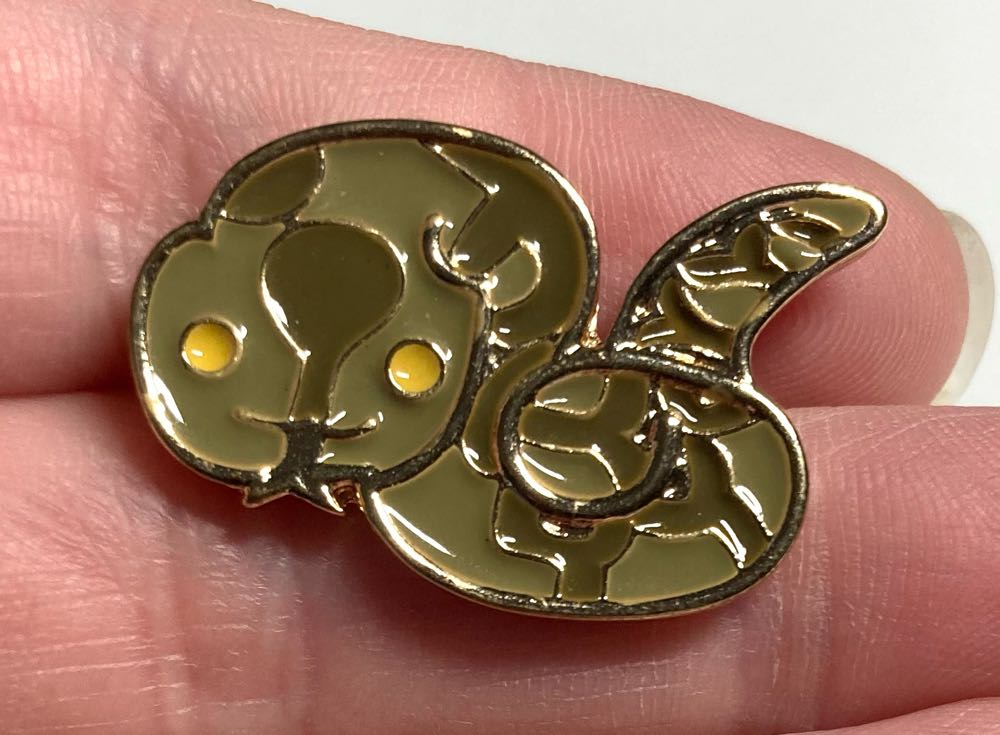 HP Animals, Snake? $O  pin collectible - Main Image 2