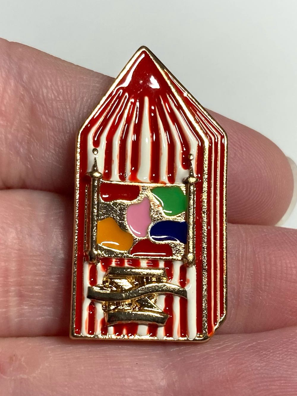 Aladdin 25th Anniversary (With Aladdin, Jasmine, Genie And Abu) - Disney Parks Limited Edition Pin