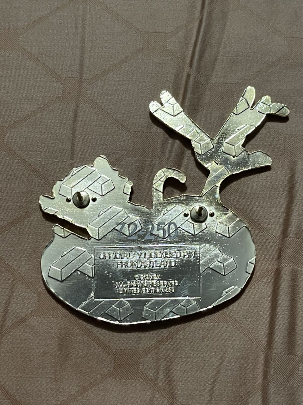 The Rescuers With Evinrude - Artland Limited Edition Disney Pin - Rack pin collectible - Main Image 4