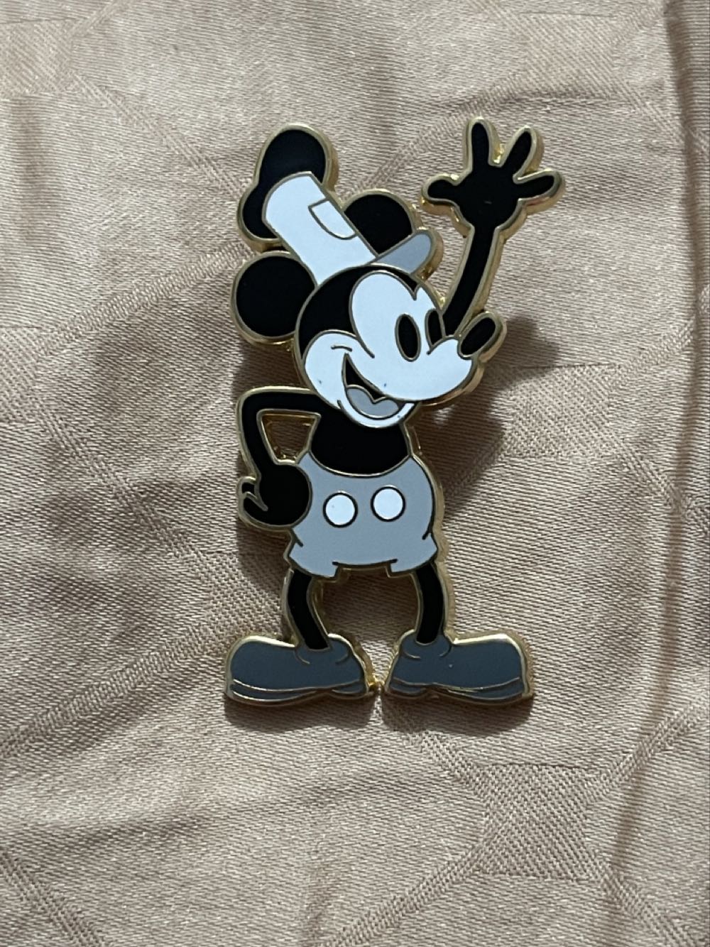 Steamboat Willie - Disney Parks Pin - Rack pin collectible [Barcode 400109311661] - Main Image 3