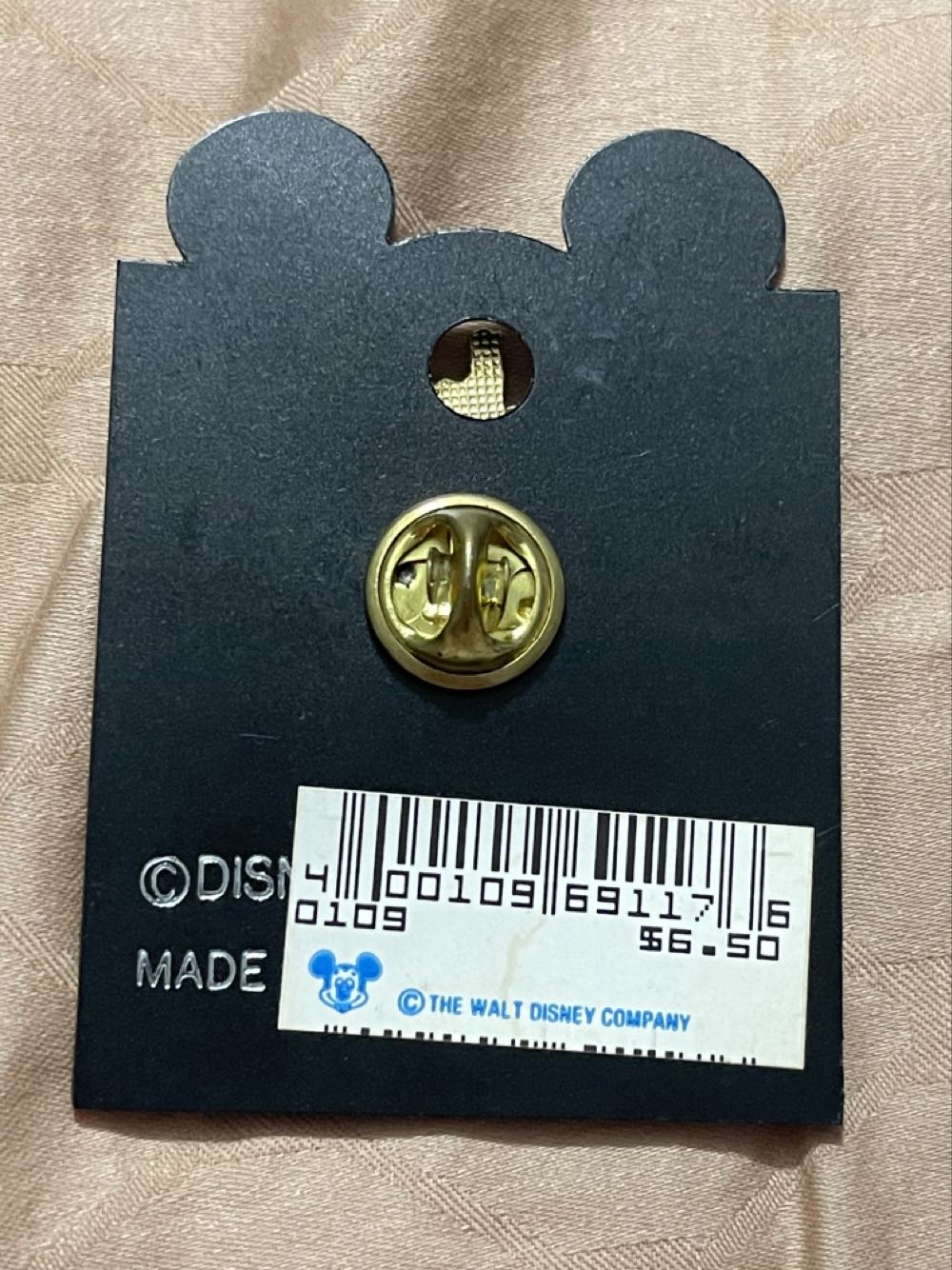 The Chinese Theater At MGM Studios - Pixar Studio Store Disney Pin - Rack pin collectible [Barcode 400109691176] - Main Image 2