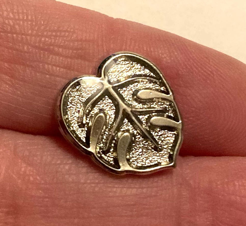 Monstera Leaf Mini Pin, Silver $O  pin collectible - Main Image 3
