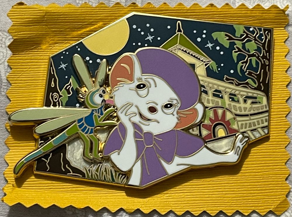 Bianca And Evinrude “Unlikely Kisses” Series - FANTASY (FlightsOFancyFantasyPins) Limited Edition Disney Pin - Fantasy pin collectible - Main Image 3