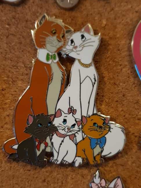 Jaq And Gus In Teacup - Disney Parks Pin