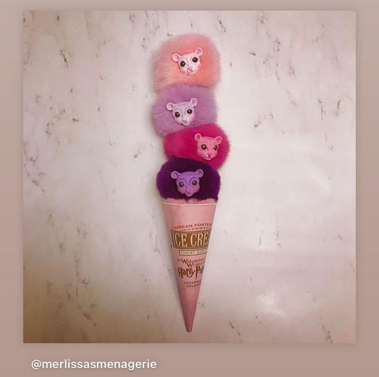 *  pin collectible - Main Image 1