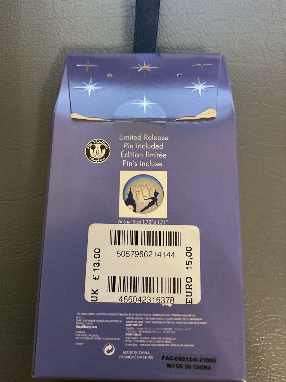 Peter Pan - Christmas 2021 - You Can Fly - Ltd Release  pin collectible - Main Image 2