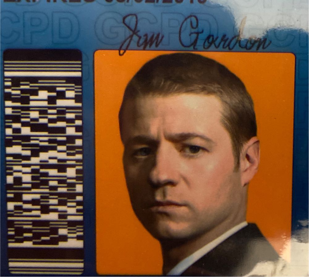 GCPD Detective James Gordon 9752 - Lanyard pin collectible - Main Image 3