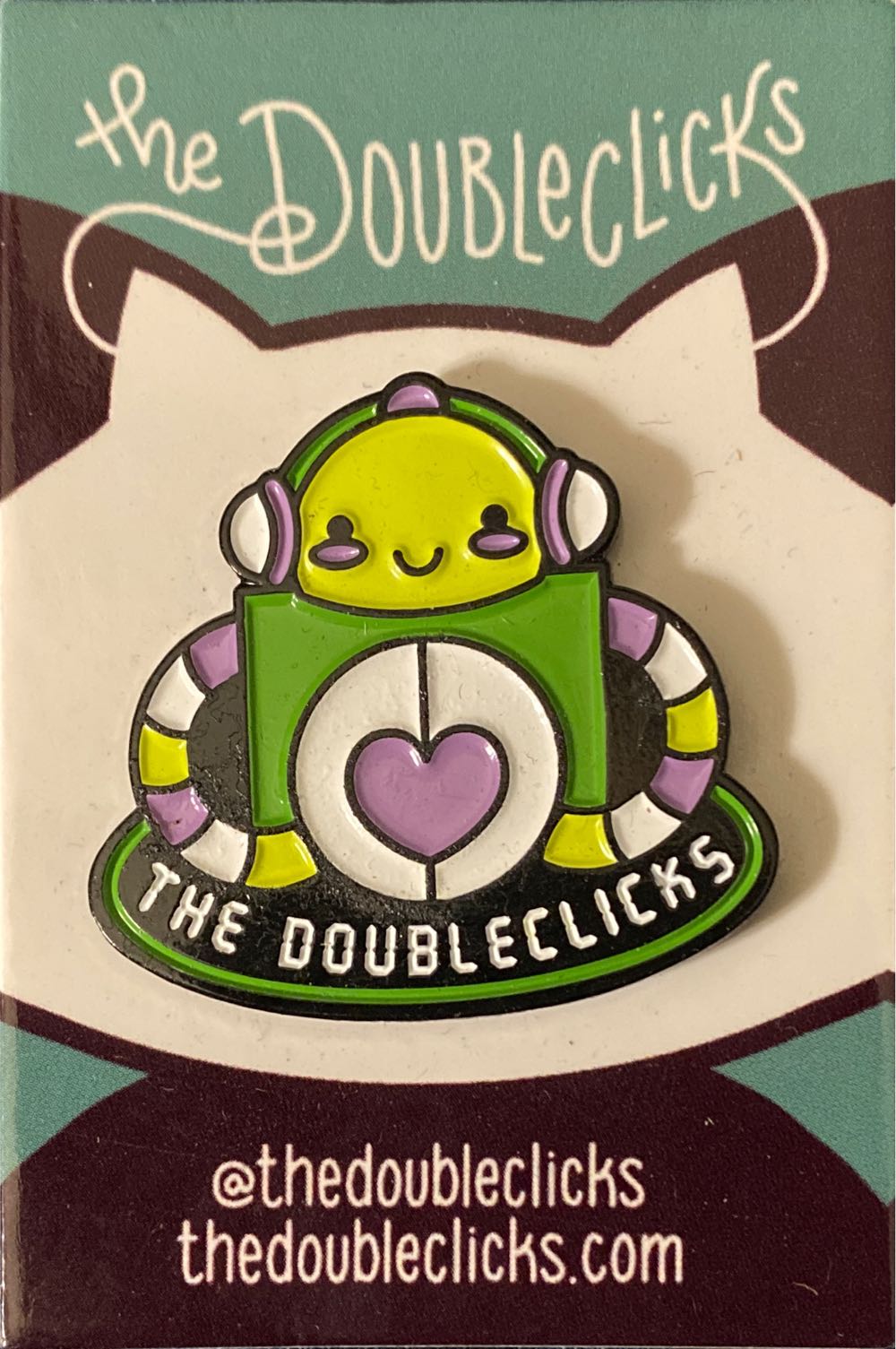 Rockin’ Robot  pin collectible - Main Image 2