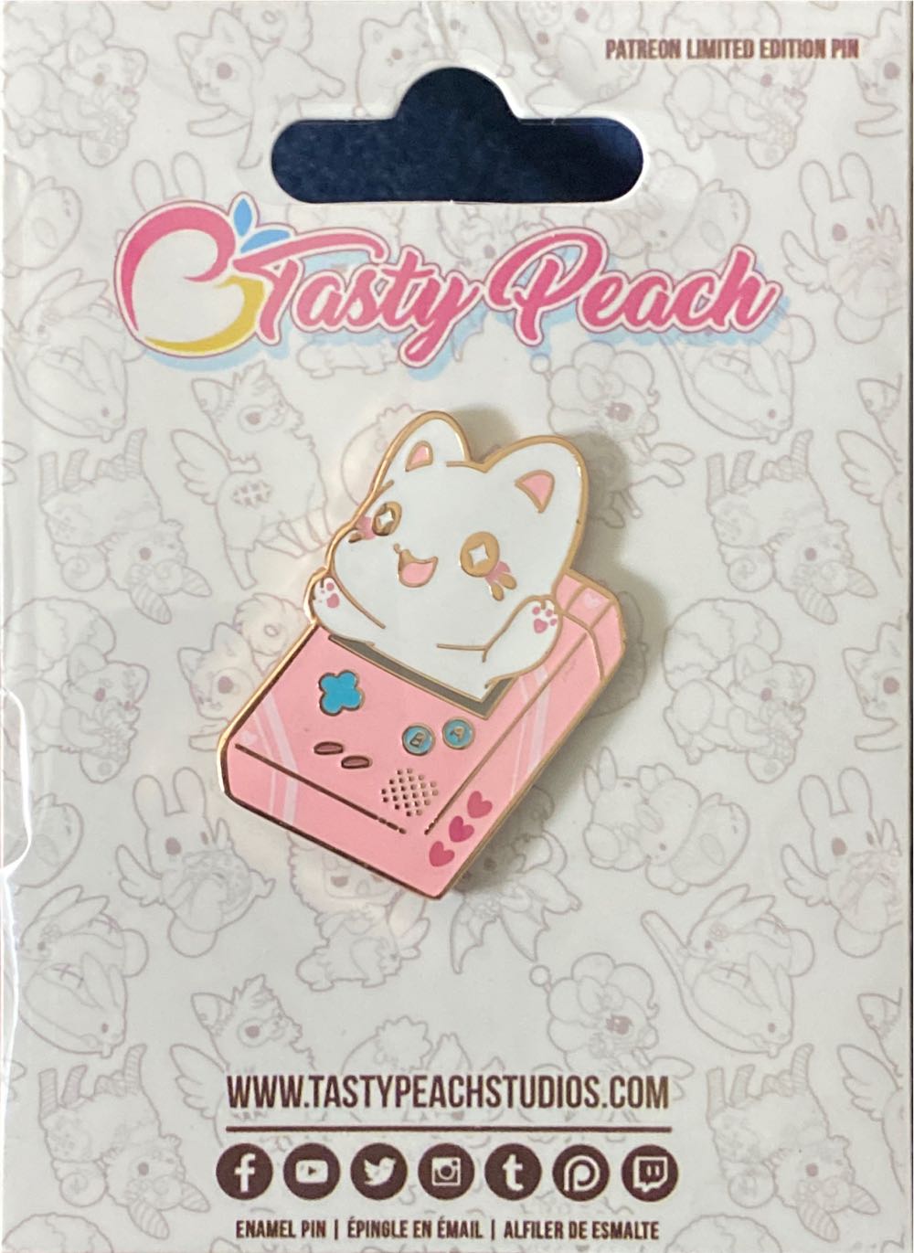 Gameboy Color Meowchi  pin collectible - Main Image 2