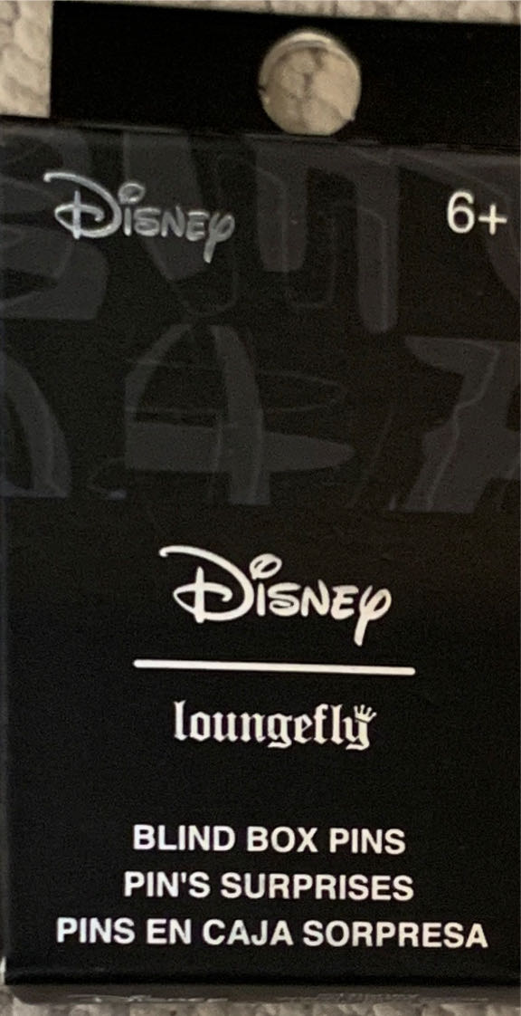 Cat / Dog Lounge Blind Box: Cheshire Cat - Disney Loungefly pin collectible [Barcode 15266737] - Main Image 3