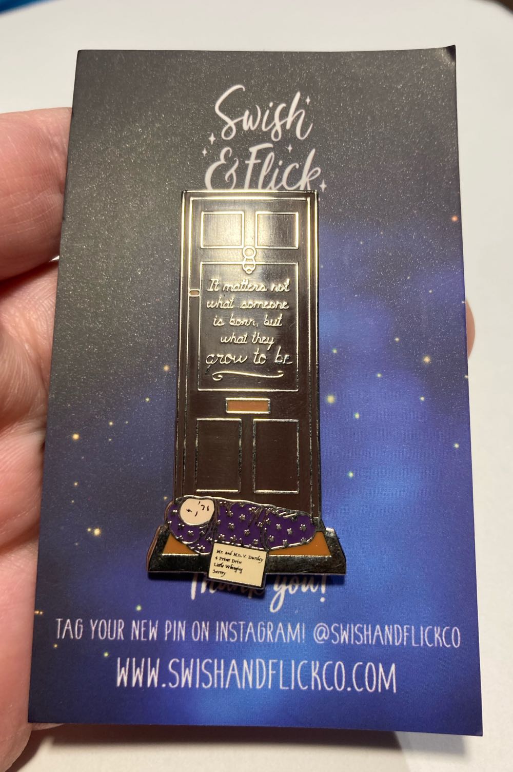 Harry Potter, Baby at Door $O  pin collectible - Main Image 3