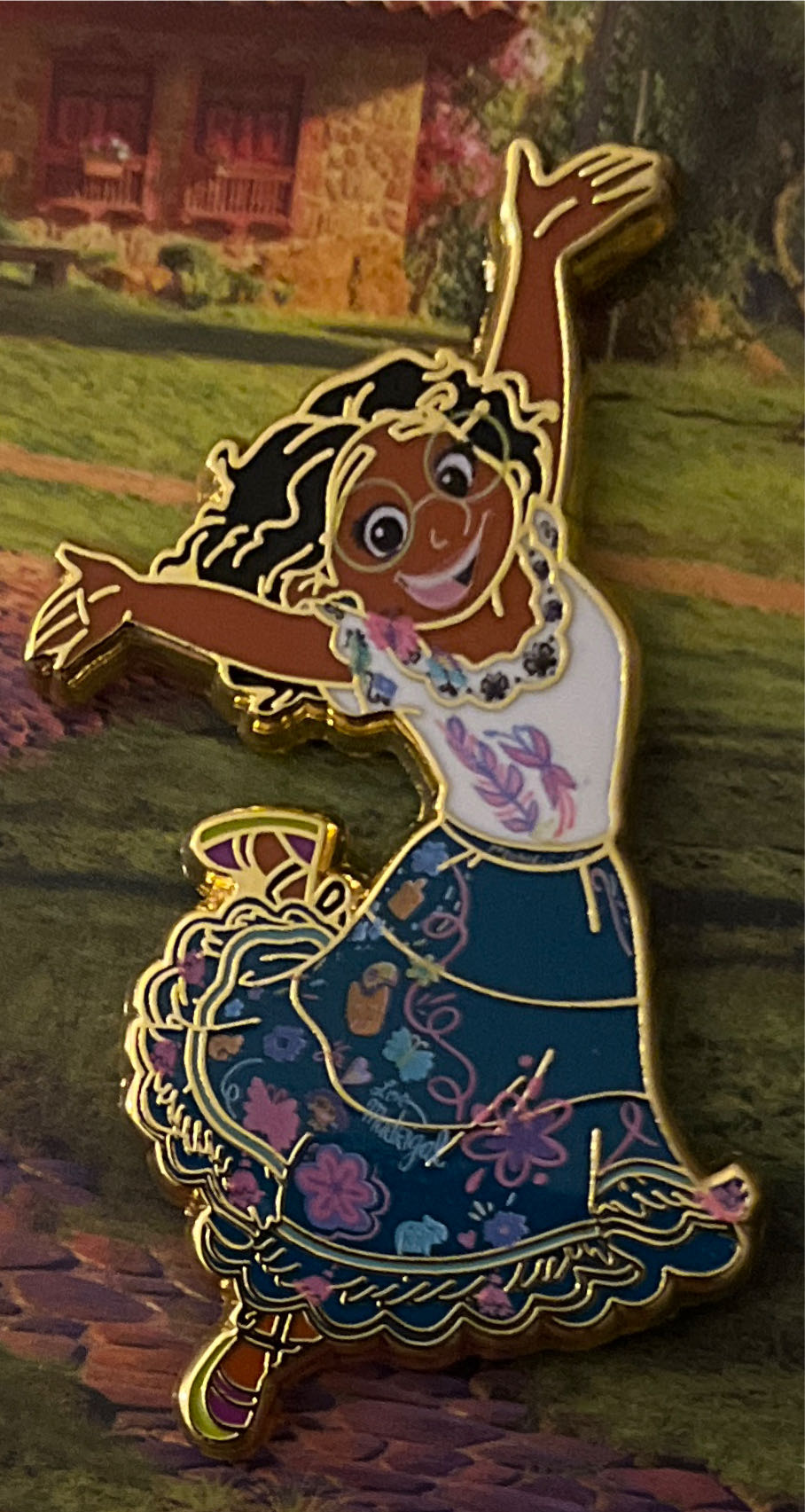 Mirabel  pin collectible - Main Image 2