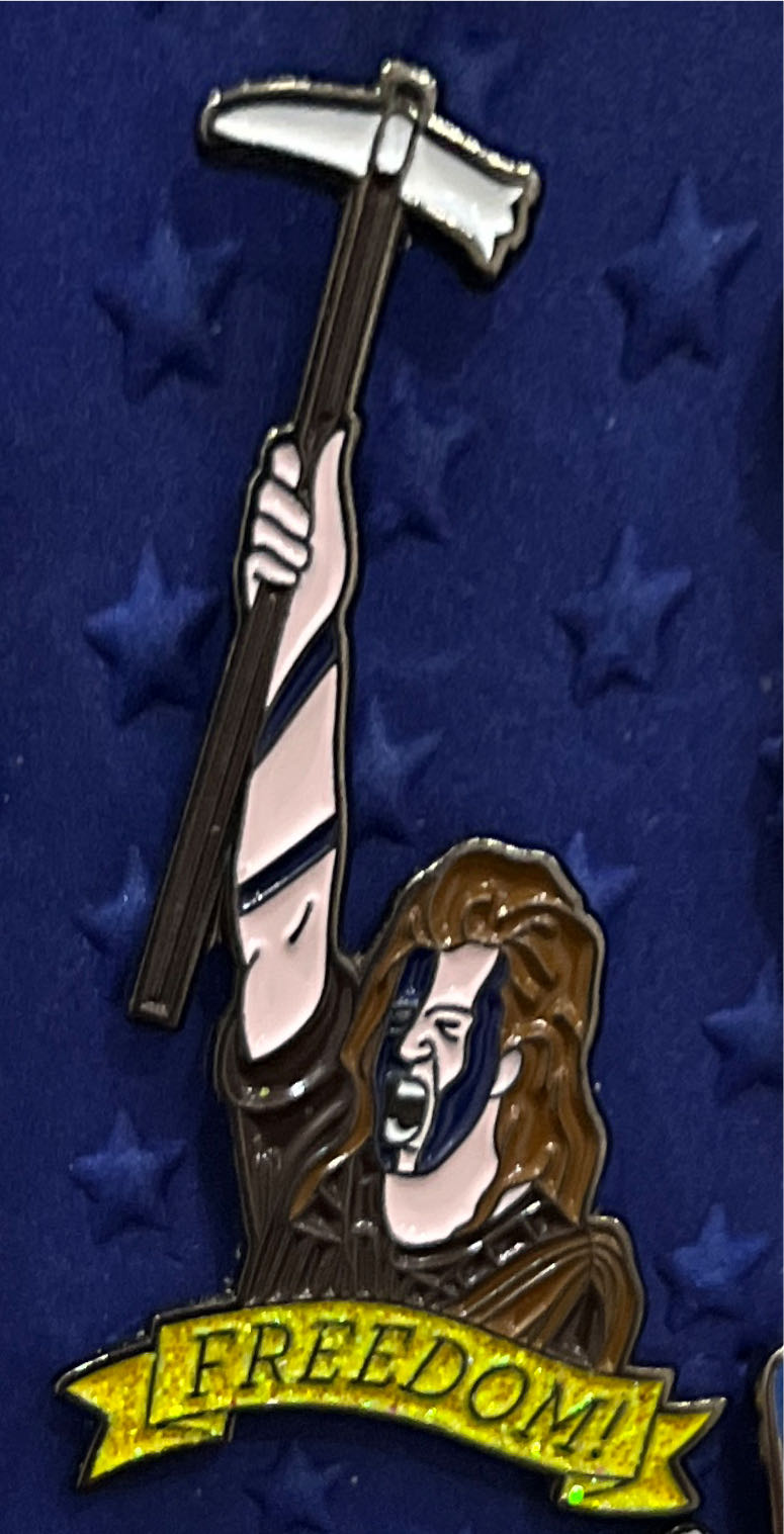 Pocahontas 25th Anniversary w/ Meeko And Flit