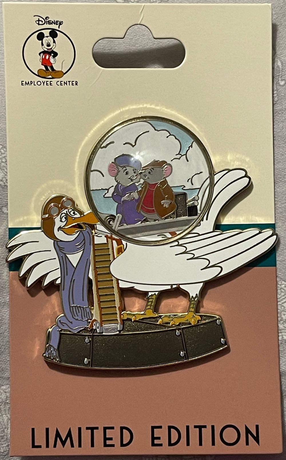 Disney: Alice in Wonderland: Tweedle Dee