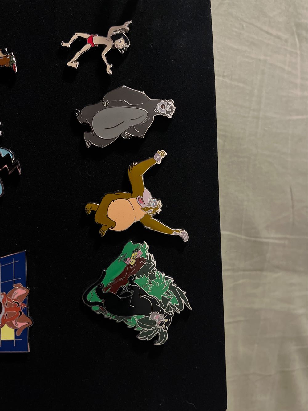 Z - Disney Villains Mystery Pin Pack