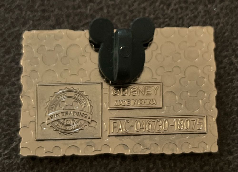 Animal Kingdom Lodge  pin collectible - Main Image 2