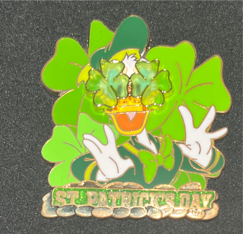 D23 2021 Welcome Gift - Walt Disney World 50th Anniversary - Florida’s Fab Five