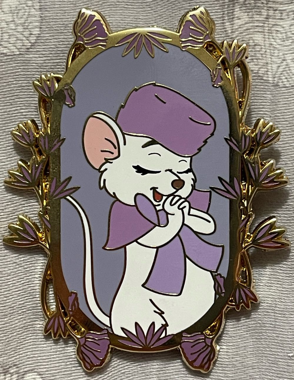 Bianca Portrait With Flowers - FANTASY (MadameCatsPurrr) Limited Edition Disney Pin - Fantasy pin collectible - Main Image 3