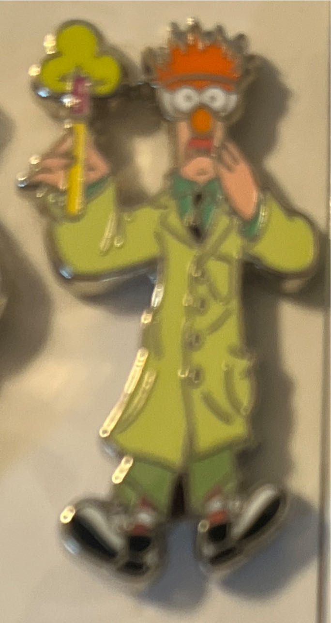 Beaker & Professor  pin collectible [Barcode 465056748182] - Main Image 3