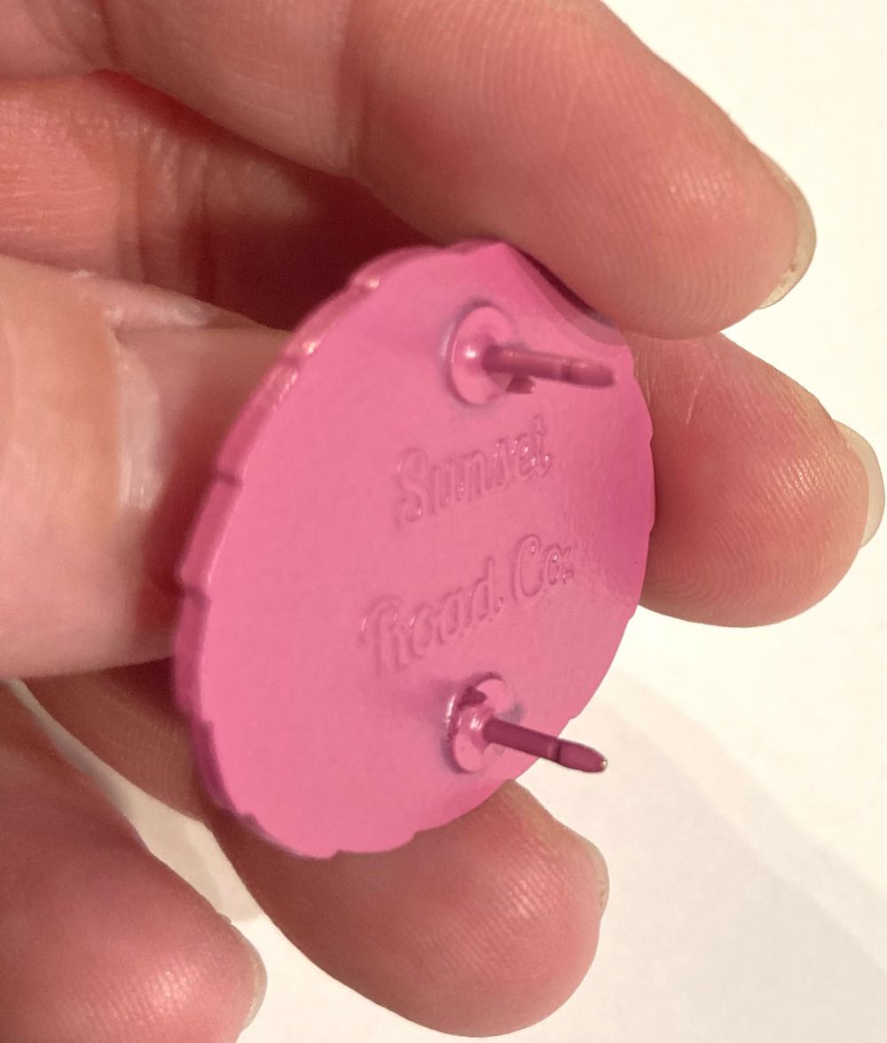 *  pin collectible - Main Image 3