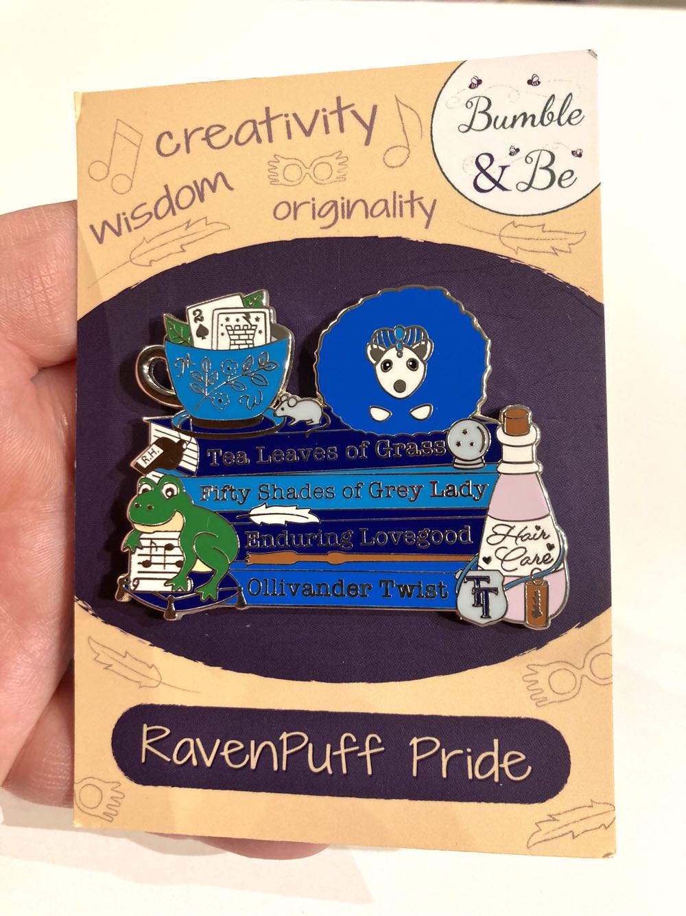 *  pin collectible - Main Image 3