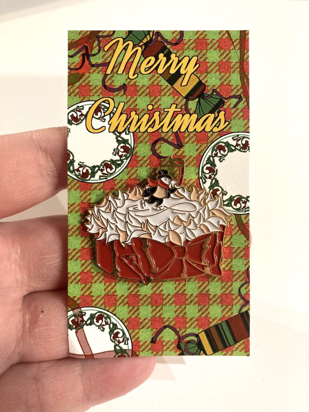 *  pin collectible - Main Image 2