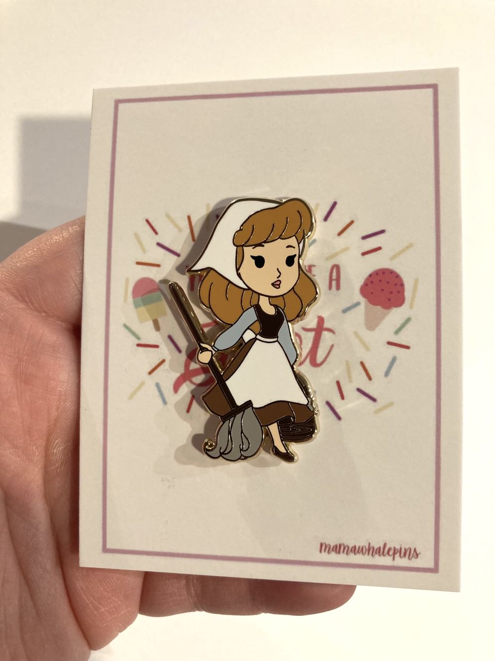 *  pin collectible - Main Image 3