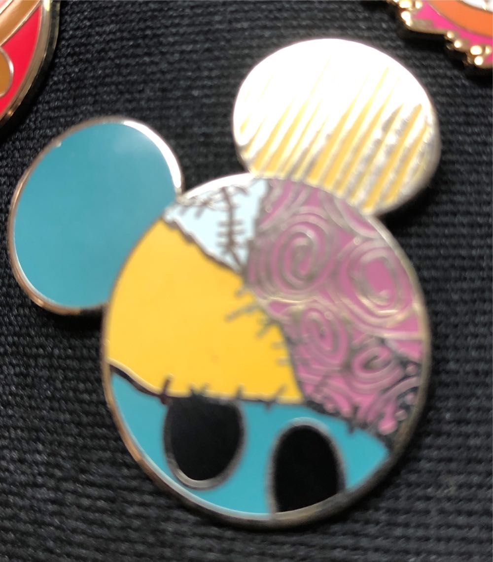 Bambi “Little Golden Books” - FANTASY Disney Pin