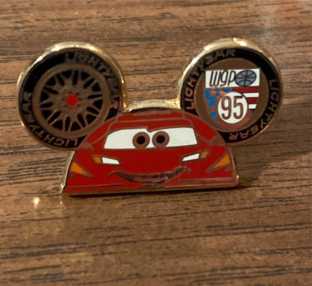 Heroes Vs Villains Circle Set Cruella deVil