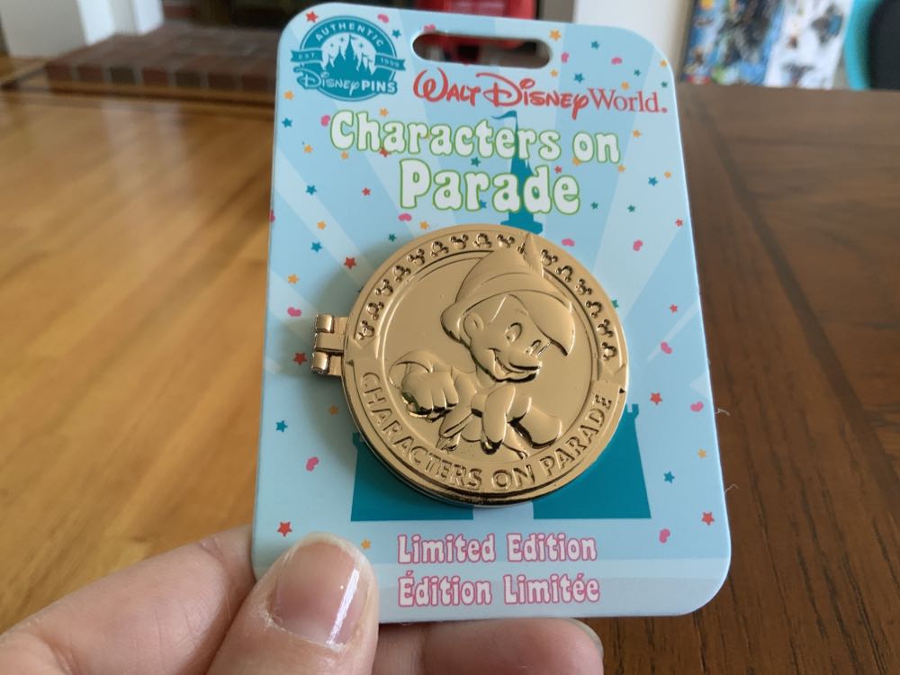 Pinocchio Characters On Parade  pin collectible [Barcode 400945069603] - Main Image 2