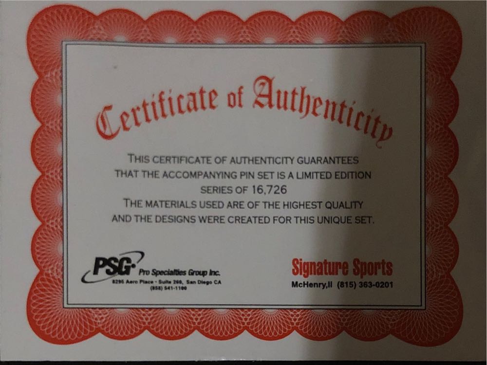 Walter Payton Pin Set - Football pin collectible - Main Image 2