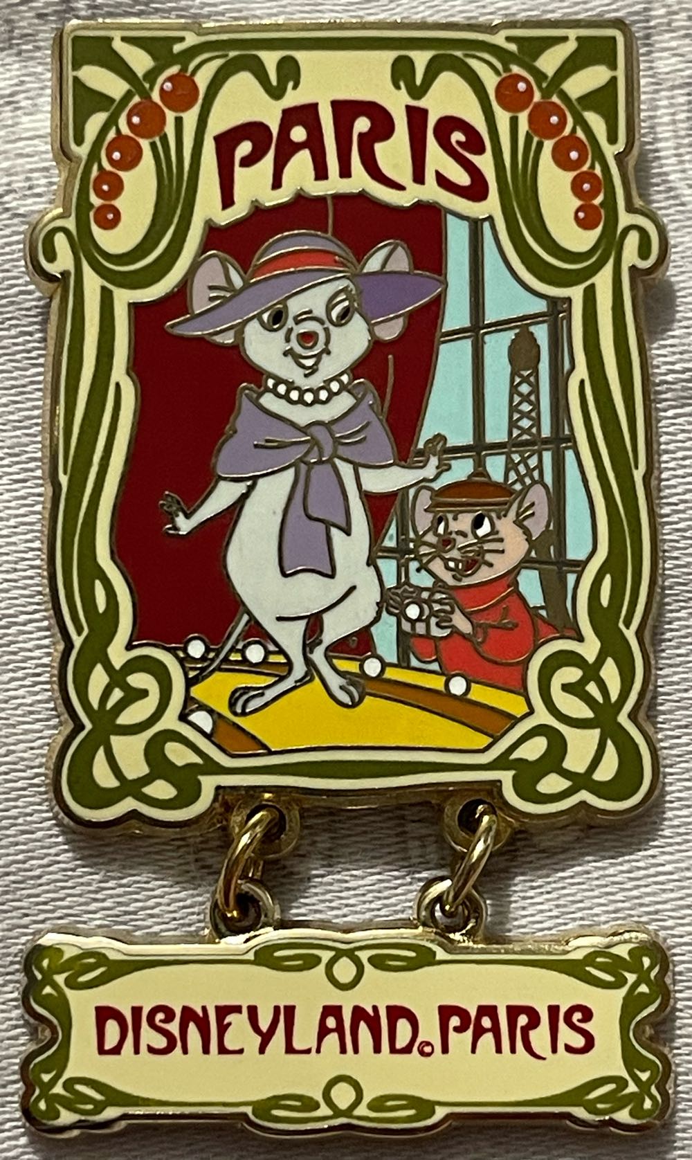 The Rescuers “Retro Paris” Series - Disneyland Paris Limited Edition Pin - Rack pin collectible [Barcode 2095010130470] - Main Image 3