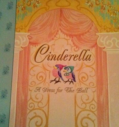 Cinderella ~ A Dress For the Ball (The Disney Storybook Collection)  pin collectible - Main Image 2