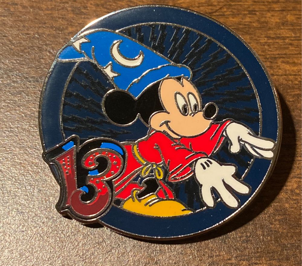 Heroes Vs Villains Circle Set Basil