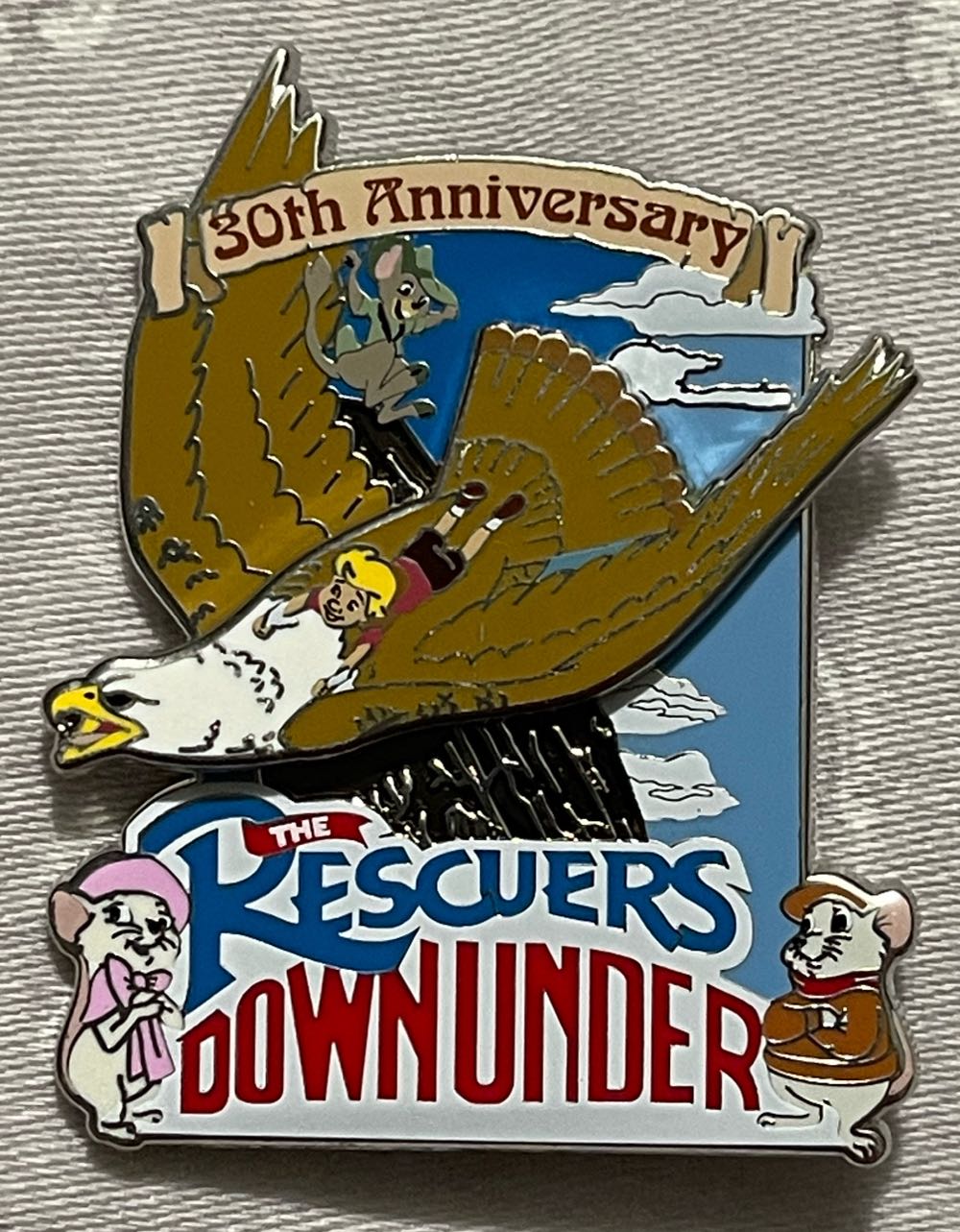 The Rescuers Down Under 30th Anniversary - Disney World Cast Exclusive Limited Edition Pin - Cast Member Exclusive pin collectible [Barcode 400917913590] - Main Image 3