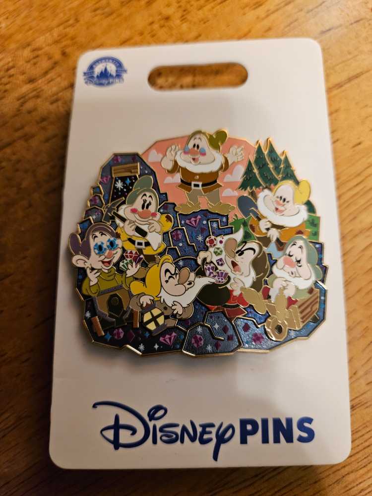 Supporting Cast -Snow White and The Seven Dwarfs - Disney Pin pin collectible [Barcode 400945665362] - Main Image 2