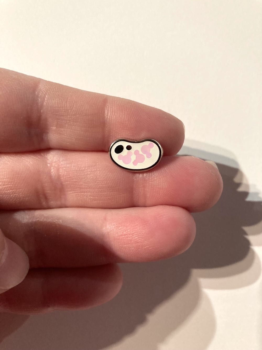 *  pin collectible - Main Image 2