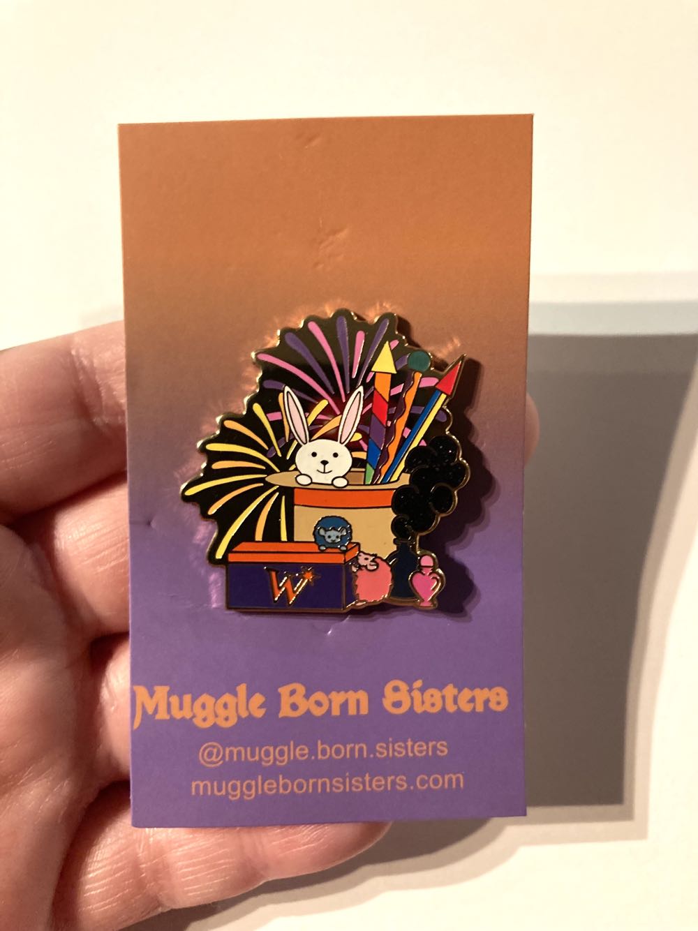 * Fireworks  pin collectible - Main Image 2