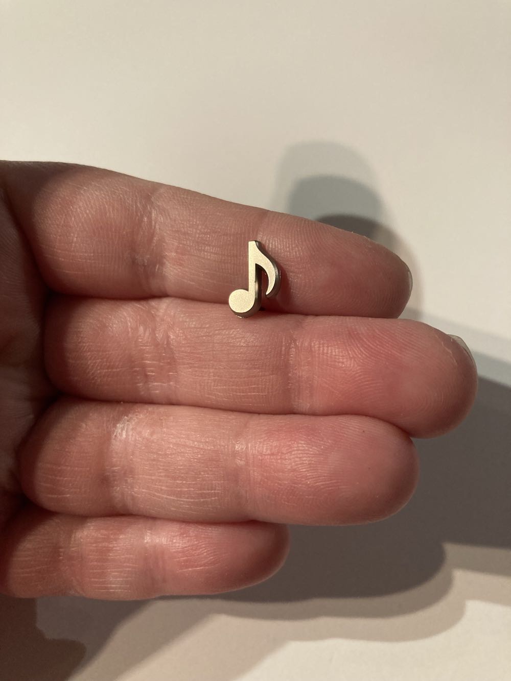 *  pin collectible - Main Image 2