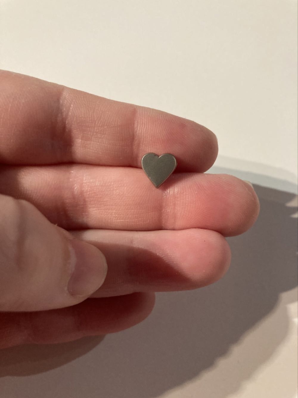 *  pin collectible - Main Image 2