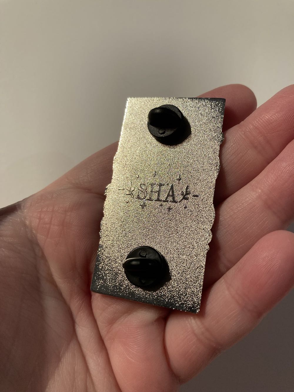 *  pin collectible - Main Image 3