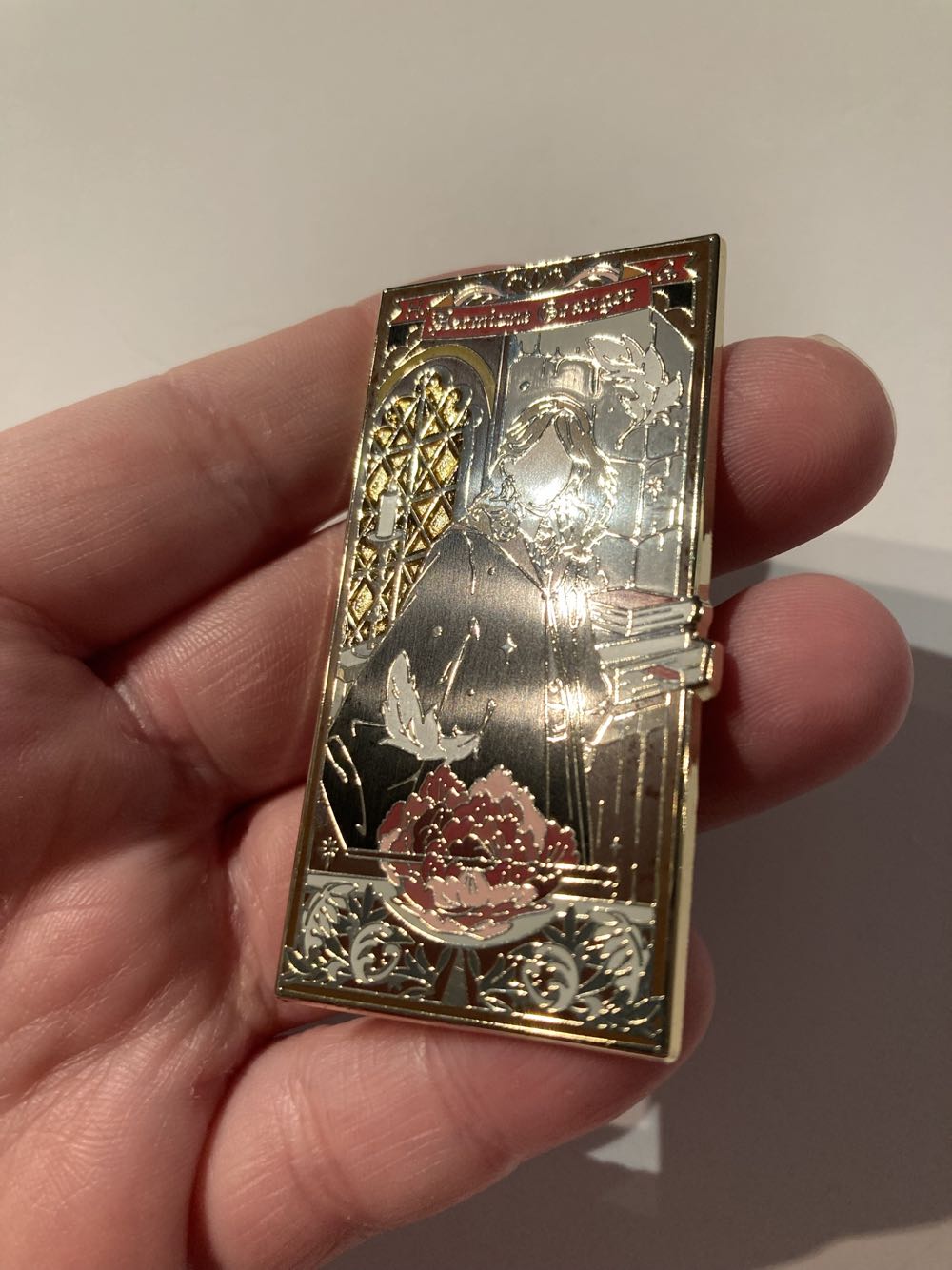 *  pin collectible - Main Image 4