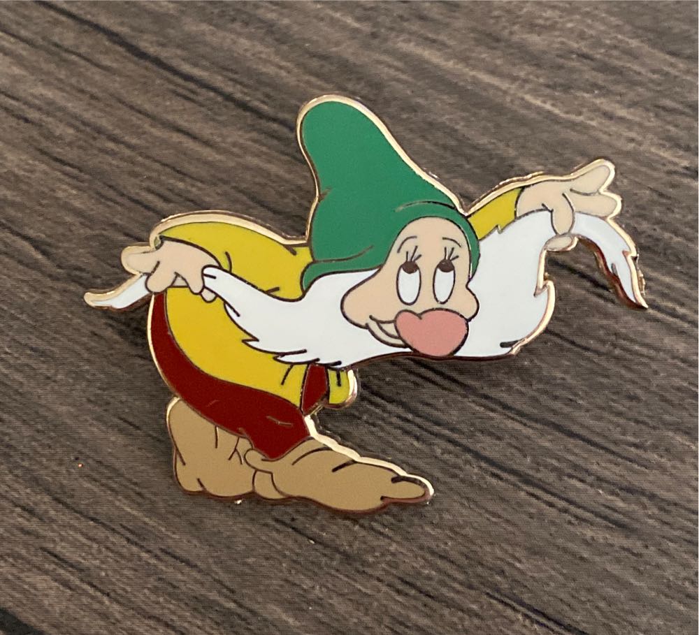 Small Thumper Cut Out Thumping Left Foot