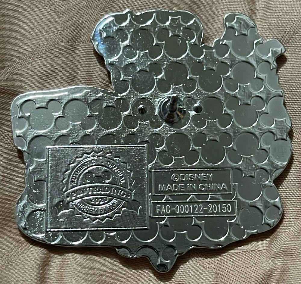 Mickey Mouse As Santa - Disney Parks Pin - Rack pin collectible [Barcode 400926913420] - Main Image 4