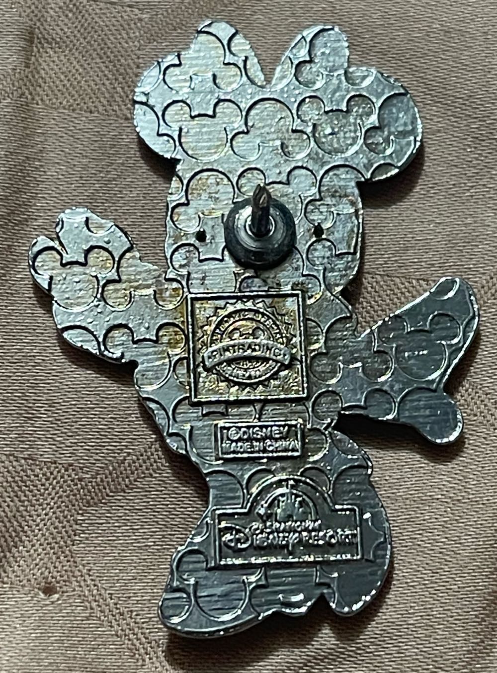 Minnie Mouse In Polka Dot Dress - Shanghai Disney Pin - Rack pin collectible - Main Image 2