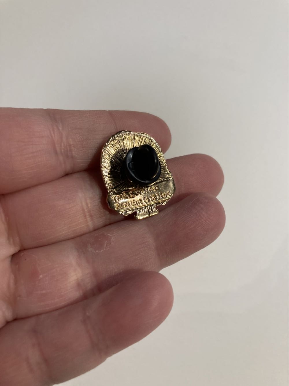 *  pin collectible - Main Image 2