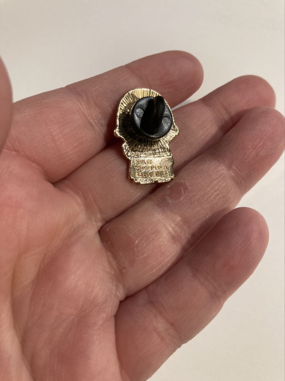 *  pin collectible - Main Image 3