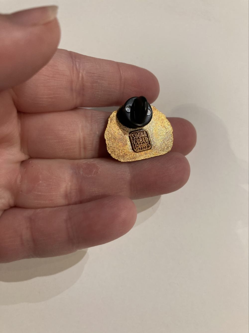 *  pin collectible - Main Image 2