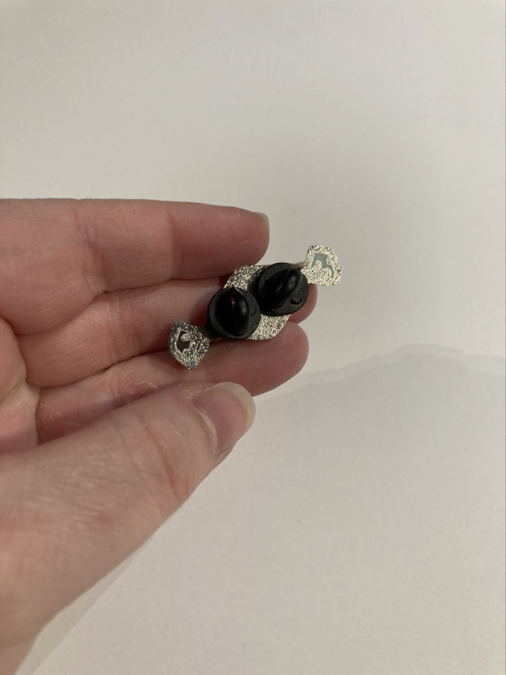 *  pin collectible - Main Image 2