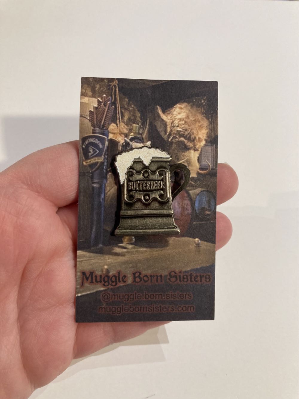 *  pin collectible - Main Image 3